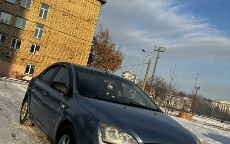 Ford Focus II рестайлинг, 2005 год, 715 000 рублей, 1 фотография