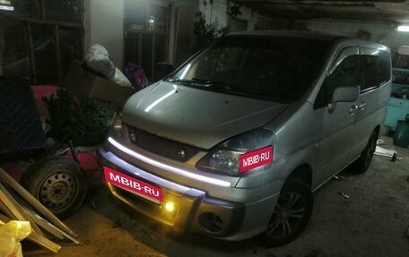 Nissan Serena II, 2001 год, 645 000 рублей, 2 фотография