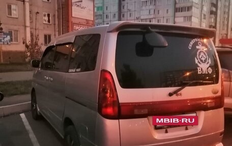 Nissan Serena II, 2001 год, 645 000 рублей, 9 фотография