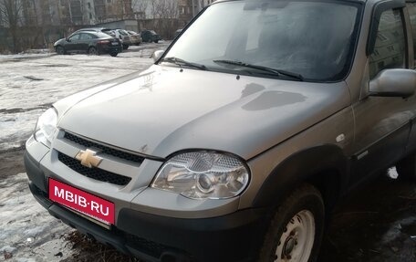 Chevrolet Niva I рестайлинг, 2011 год, 565 000 рублей, 5 фотография