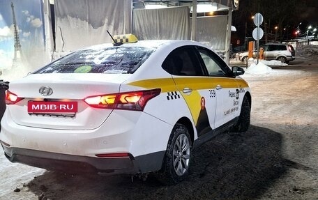 Hyundai Solaris II рестайлинг, 2019 год, 1 290 000 рублей, 4 фотография