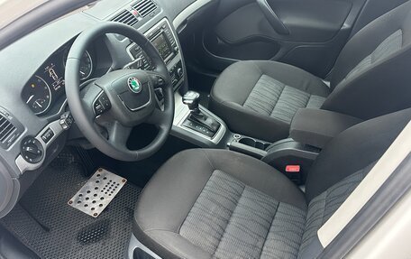 Skoda Octavia, 2012 год, 990 000 рублей, 8 фотография