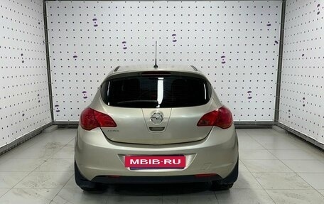 Opel Astra J, 2011 год, 670 000 рублей, 6 фотография