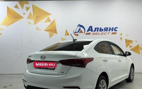 Hyundai Solaris II рестайлинг, 2018 год, 1 015 000 рублей, 3 фотография