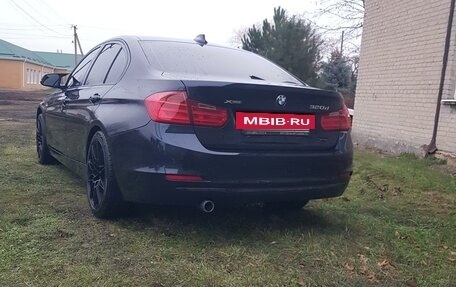 BMW 3 серия, 2013 год, 2 330 000 рублей, 13 фотография