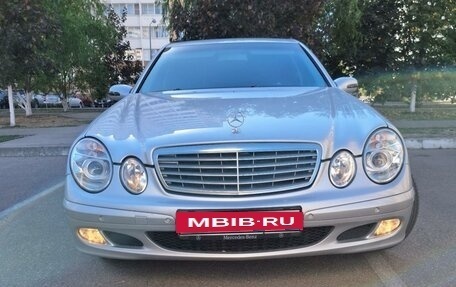 Mercedes-Benz E-Класс, 2004 год, 1 220 000 рублей, 3 фотография