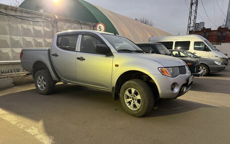 Mitsubishi L200 IV рестайлинг, 2007 год, 1 300 000 рублей, 2 фотография