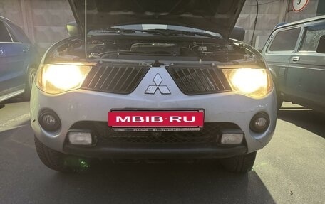 Mitsubishi L200 IV рестайлинг, 2007 год, 1 300 000 рублей, 8 фотография