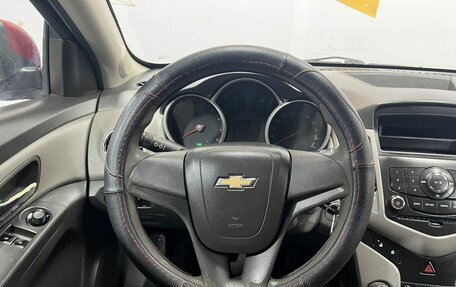 Chevrolet Cruze II, 2010 год, 695 000 рублей, 7 фотография