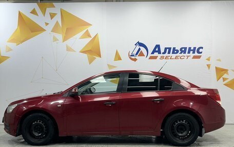 Chevrolet Cruze II, 2010 год, 695 000 рублей, 4 фотография