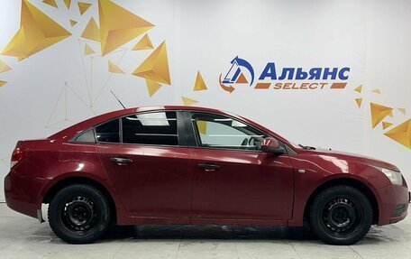 Chevrolet Cruze II, 2010 год, 695 000 рублей, 2 фотография