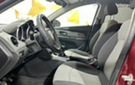 Chevrolet Cruze II, 2010 год, 695 000 рублей, 12 фотография