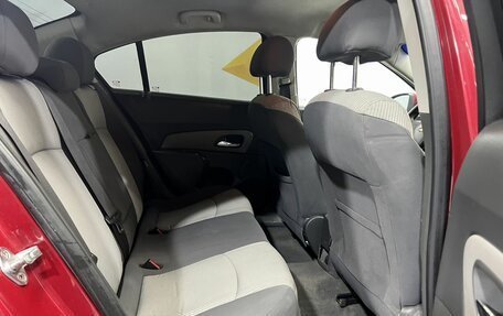 Chevrolet Cruze II, 2010 год, 695 000 рублей, 13 фотография