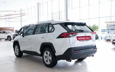 Toyota RAV4, 2024 год, 4 990 000 рублей, 3 фотография