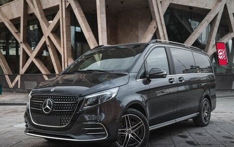 Mercedes-Benz V-Класс, 2024 год, 15 950 000 рублей, 3 фотография