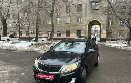 KIA Rio III рестайлинг, 2013 год, 990 000 рублей, 10 фотография