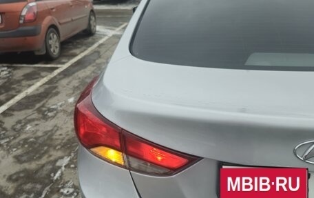 Hyundai Elantra V, 2013 год, 1 370 000 рублей, 3 фотография