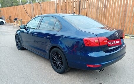 Volkswagen Jetta VI, 2011 год, 845 000 рублей, 11 фотография