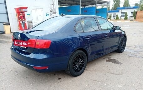 Volkswagen Jetta VI, 2011 год, 845 000 рублей, 8 фотография