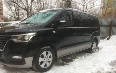 Hyundai Grand Starex Grand Starex I рестайлинг 2, 2019 год, 3 550 000 рублей, 1 фотография