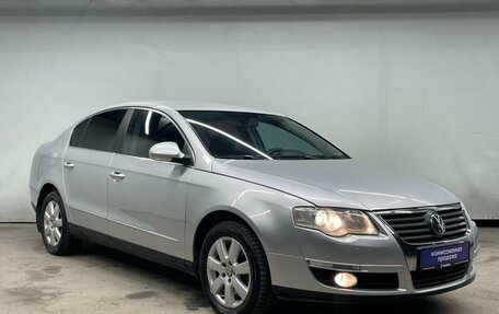 Volkswagen Passat B6, 2008 год, 720 000 рублей, 2 фотография