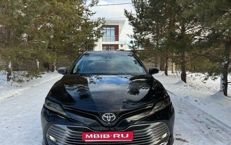 Toyota Camry, 2019 год, 3 250 000 рублей, 3 фотография