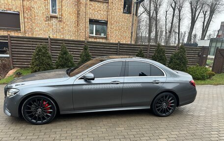 Mercedes-Benz E-Класс, 2018 год, 5 500 000 рублей, 4 фотография