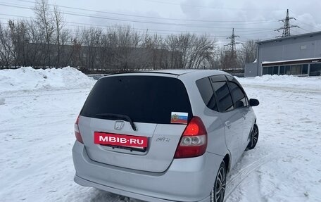 Honda Fit III, 2003 год, 560 000 рублей, 8 фотография