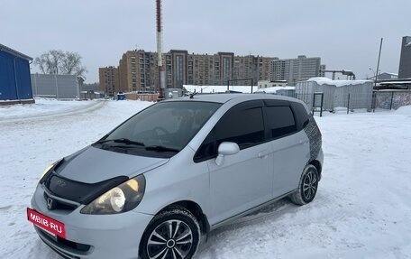 Honda Fit III, 2003 год, 560 000 рублей, 3 фотография