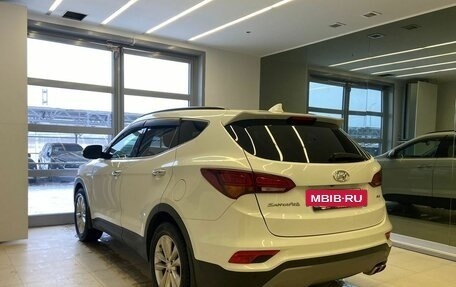 Hyundai Santa Fe III рестайлинг, 2018 год, 2 500 000 рублей, 6 фотография