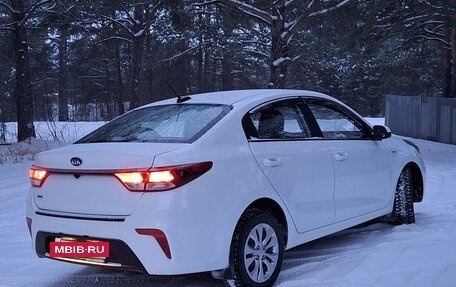 KIA Rio IV, 2018 год, 1 430 000 рублей, 2 фотография