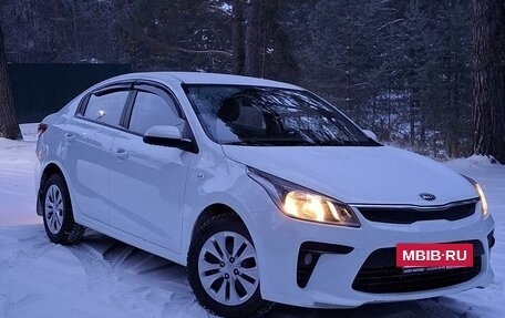 KIA Rio IV, 2018 год, 1 430 000 рублей, 4 фотография