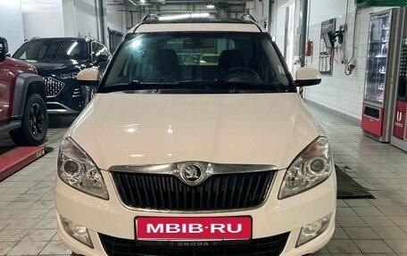 Skoda Roomster, 2013 год, 1 067 000 рублей, 6 фотография