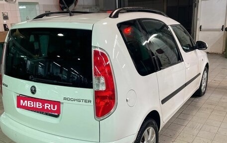 Skoda Roomster, 2013 год, 1 067 000 рублей, 4 фотография