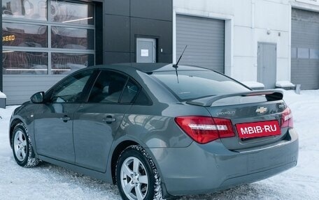 Chevrolet Cruze II, 2009 год, 850 000 рублей, 3 фотография