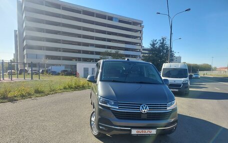 Volkswagen Caravelle T6 рестайлинг, 2021 год, 6 650 000 рублей, 3 фотография