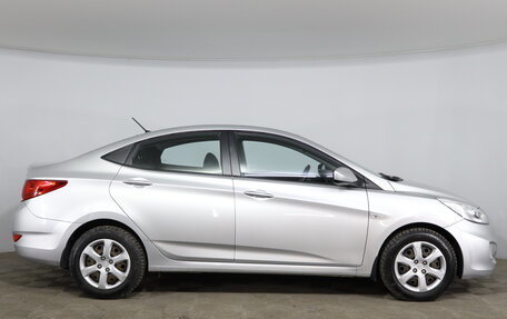 Hyundai Solaris II рестайлинг, 2013 год, 899 000 рублей, 4 фотография