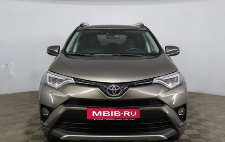 Toyota RAV4, 2019 год, 2 458 000 рублей, 2 фотография