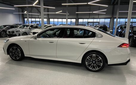 BMW 5 серия, 2024 год, 10 500 000 рублей, 4 фотография