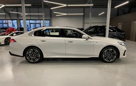 BMW 5 серия, 2024 год, 10 500 000 рублей, 9 фотография