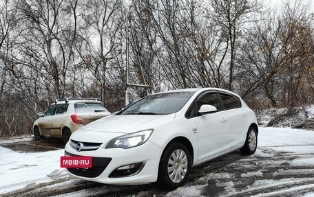 Opel Astra J, 2013 год, 740 000 рублей, 3 фотография