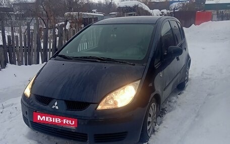 Mitsubishi Colt VI рестайлинг, 2005 год, 650 000 рублей, 2 фотография