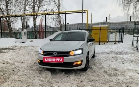 Volkswagen Polo VI (EU Market), 2018 год, 1 055 000 рублей, 3 фотография