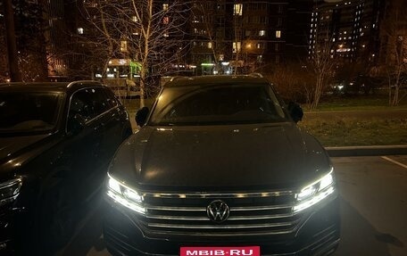 Volkswagen Touareg III, 2022 год, 8 500 000 рублей, 1 фотография