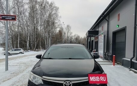 Toyota Camry, 2015 год, 2 180 000 рублей, 2 фотография