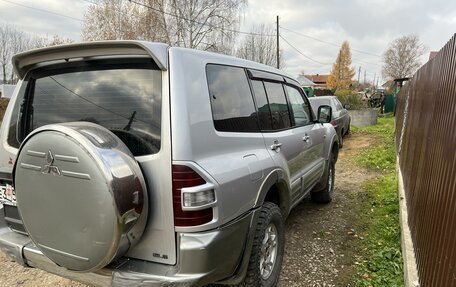 Mitsubishi Pajero III рестайлинг, 2001 год, 600 000 рублей, 4 фотография