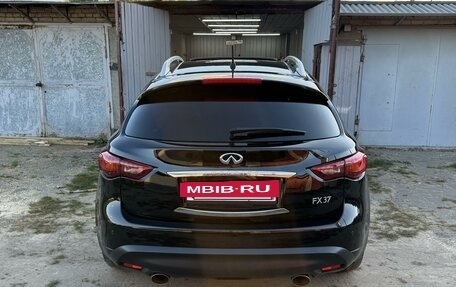 Infiniti FX II, 2010 год, 2 100 000 рублей, 12 фотография