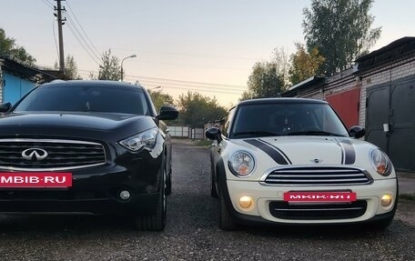 Infiniti FX II, 2010 год, 2 100 000 рублей, 21 фотография