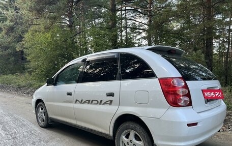 Toyota Nadia, 1999 год, 700 000 рублей, 4 фотография