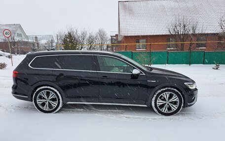 Volkswagen Passat B8 рестайлинг, 2018 год, 2 490 000 рублей, 6 фотография